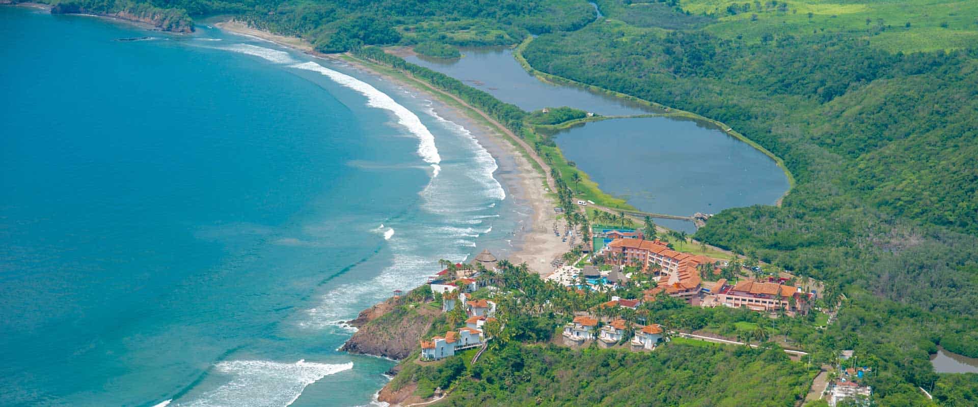 Bienes Raíces en Costalegre